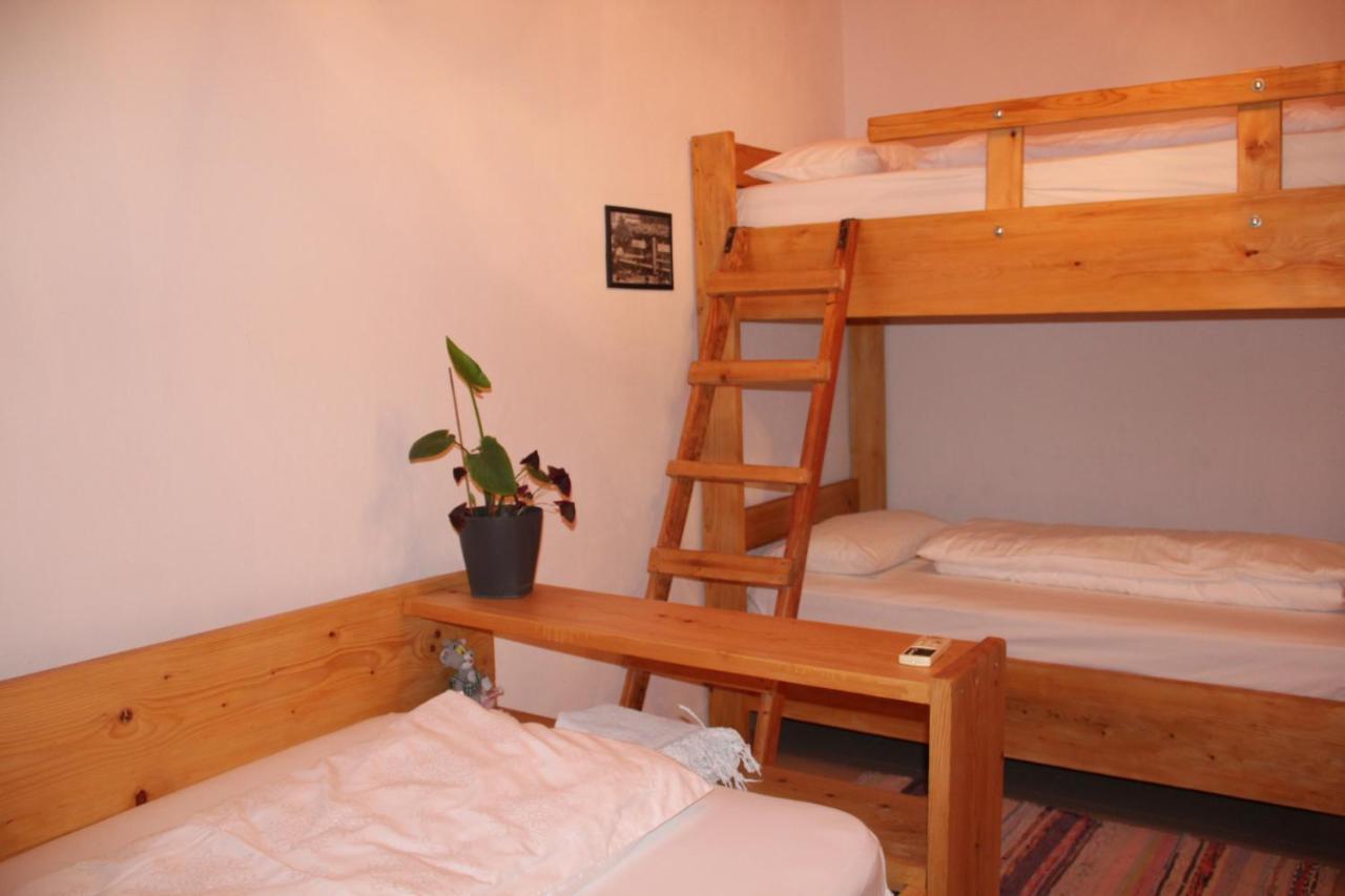 Cozy Big Apartment With Balcony Tirana Extérieur photo