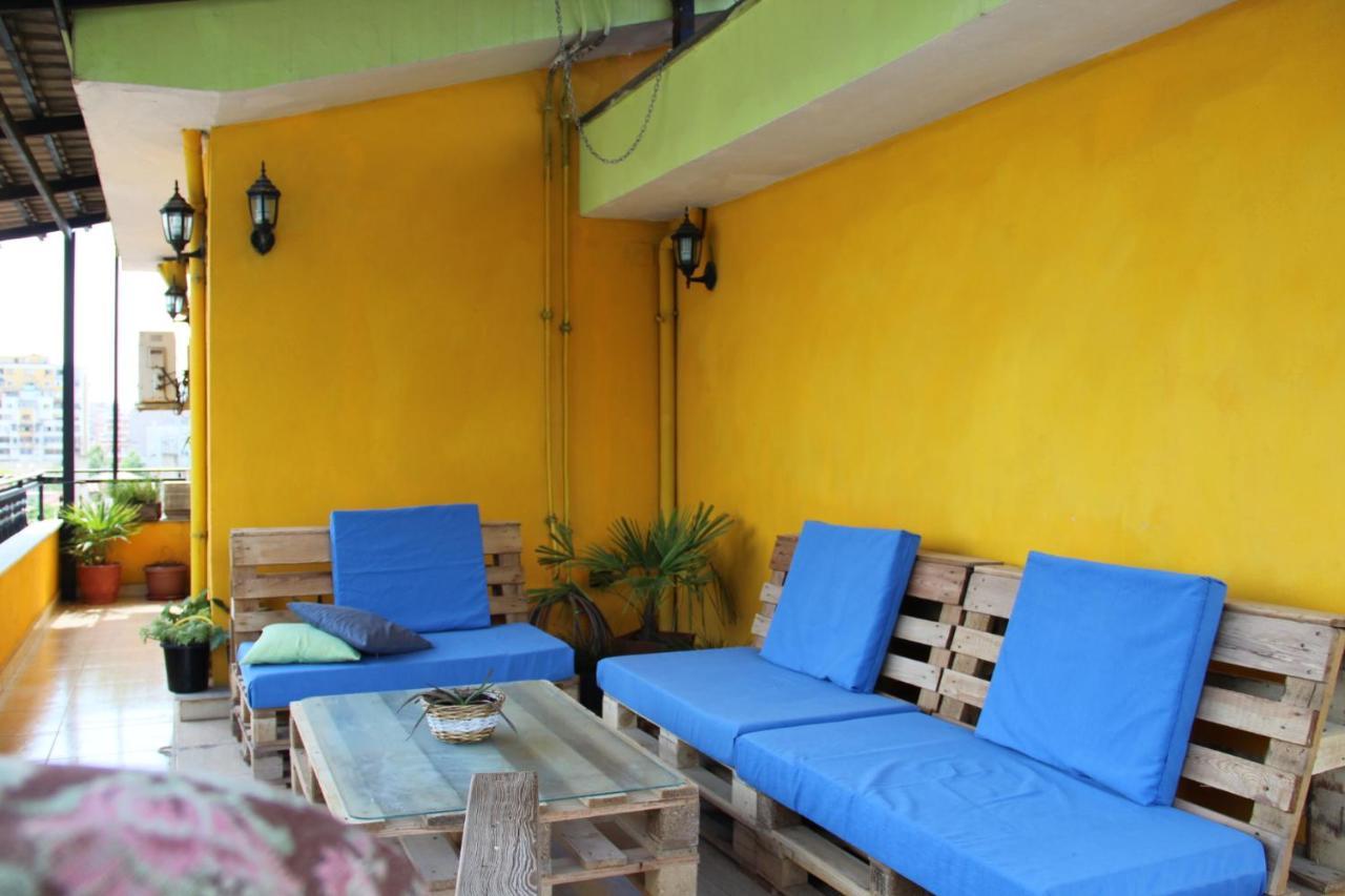 Cozy Big Apartment With Balcony Tirana Extérieur photo