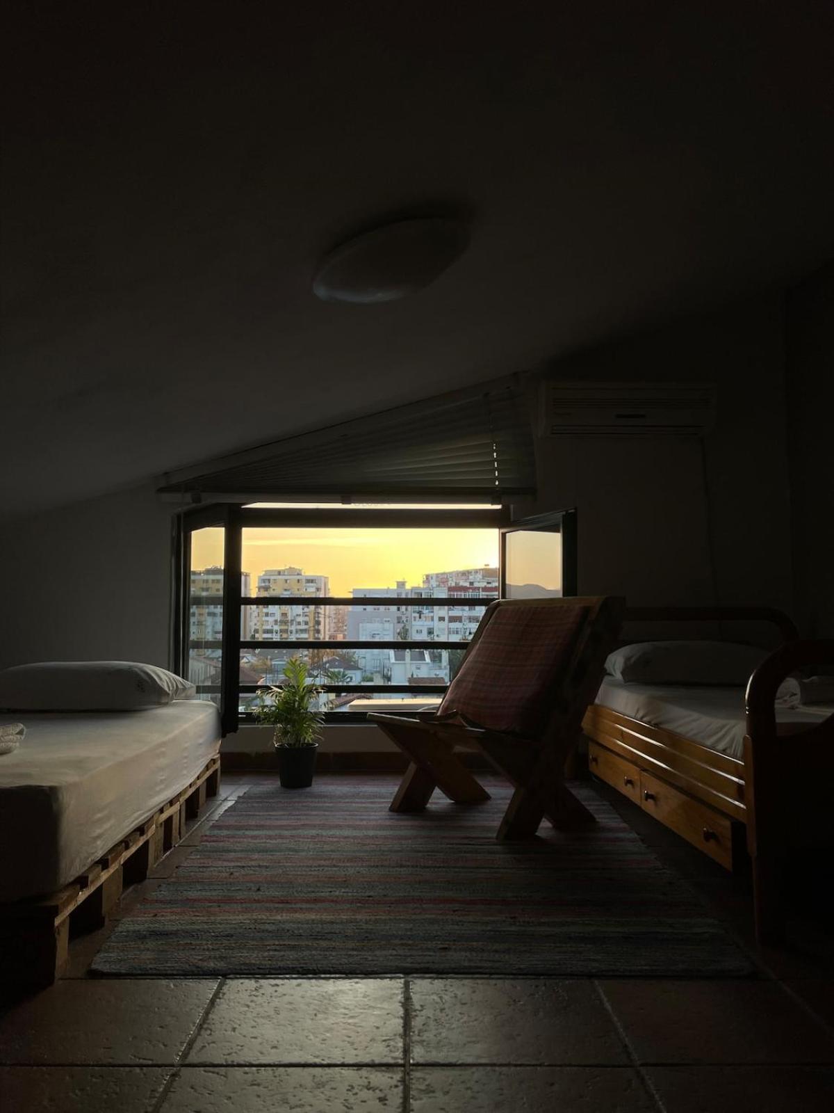 Cozy Big Apartment With Balcony Tirana Extérieur photo