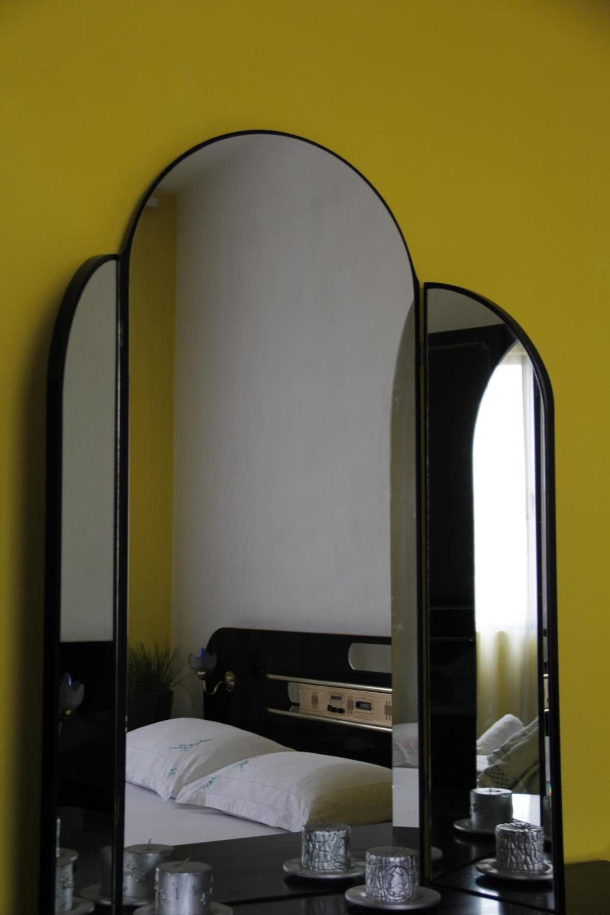 Cozy Big Apartment With Balcony Tirana Extérieur photo