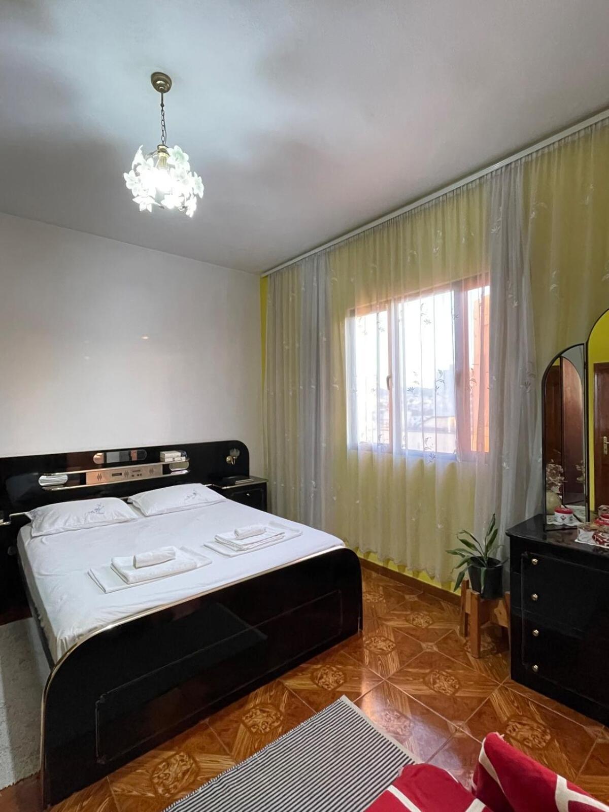 Cozy Big Apartment With Balcony Tirana Extérieur photo