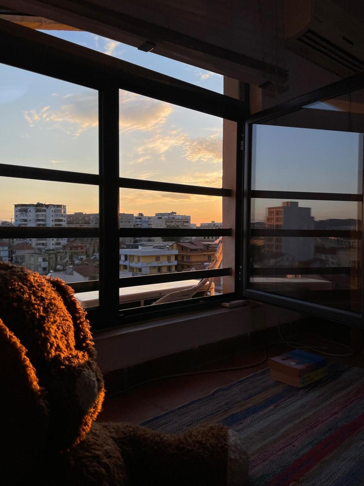 Cozy Big Apartment With Balcony Tirana Extérieur photo
